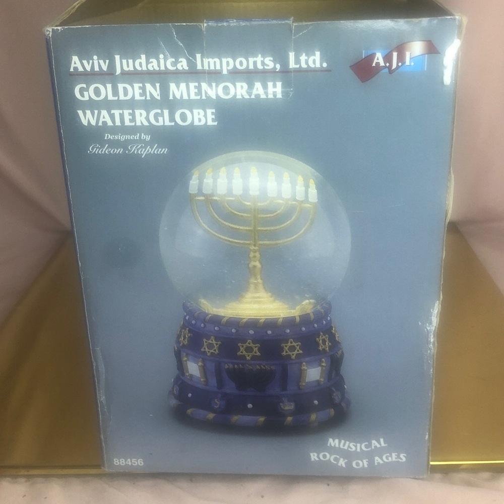 Aviv Judaica Golden Menorah Waterglobe Music Box Blue and Gold Vintage 2000
